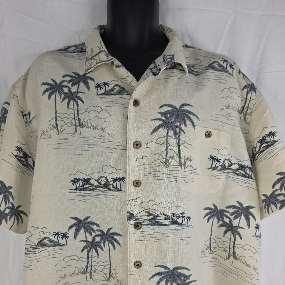 St. John's Bay Men's Island Style Button Down Hawaiian Shirt Size XL F-0167